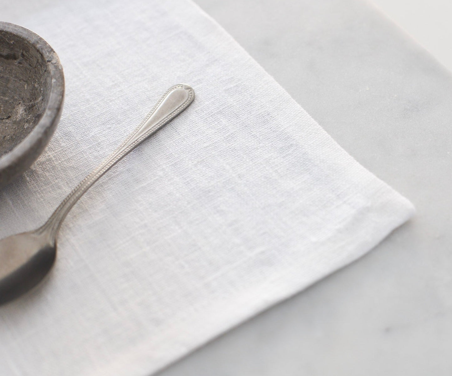 White linen table runner